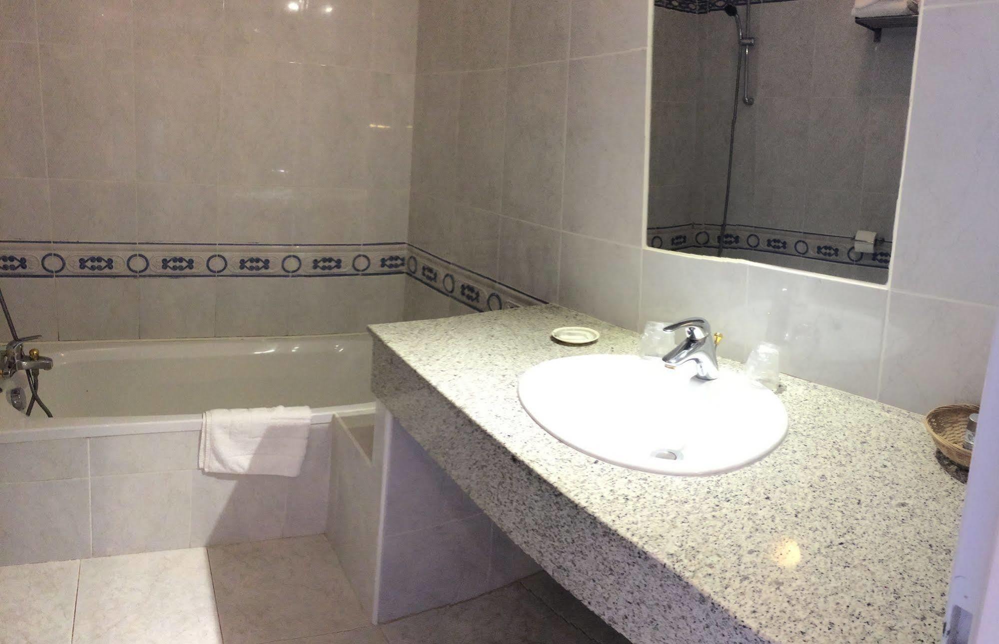 & Appart-hotel Olatua Hotel Bidart